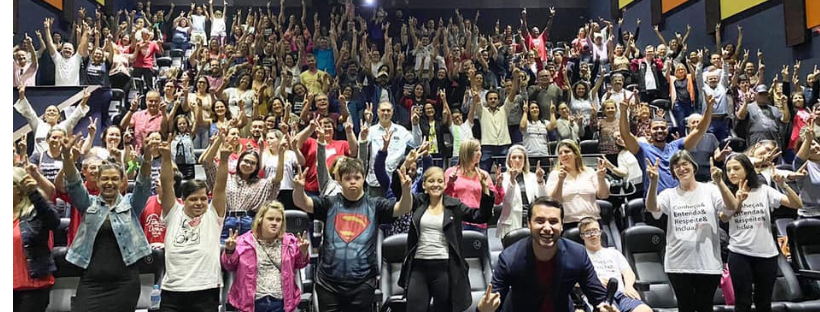 Alex Duarte leva mais de 300 pessoas para palestra em Taubaté